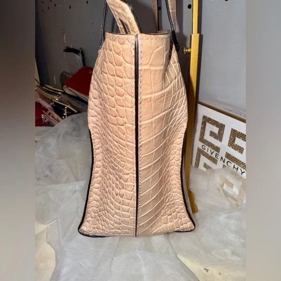 Huge Kate Spade Storybook lined Croc Embossed Cream Shoulder Bag - Picture 7 of 9